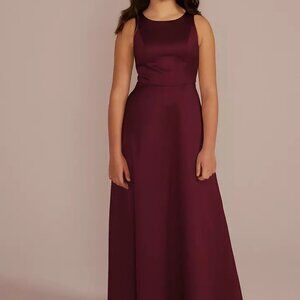 NWT Sleeveless with Keyhole Back